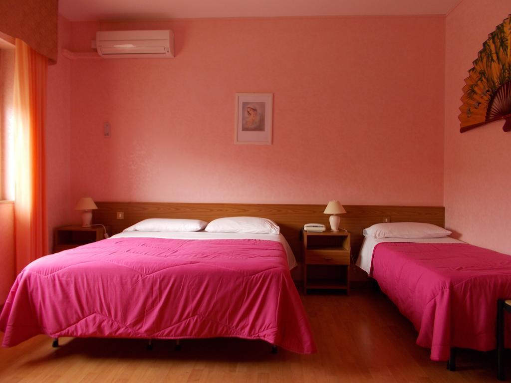 Hotel Maremonti Vico Del Gargano Chambre photo